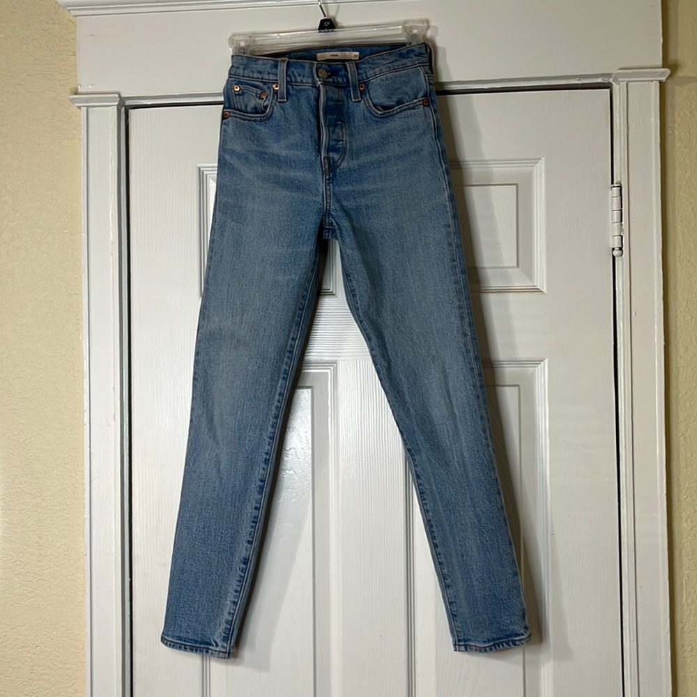 Levi wedgie fit skinny jeans